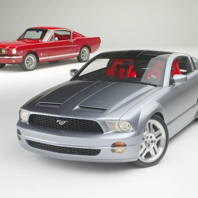 Timeline: MATERIALES QUE SE UTILIZAN PARA FABRICAR UN AUTOMÓVIL Y COMO IMPACTAN EN LA SEGURIDAD