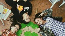 Timeline: Entre retos, academia y hogar