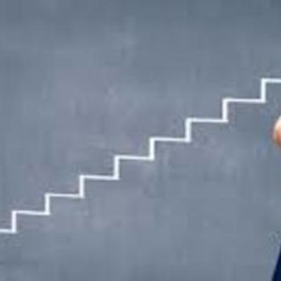 Timeline: ¿Porqué Contaduría ?