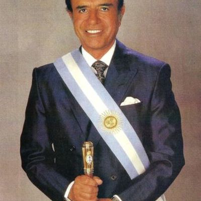 Timeline: Cápitulo VIII: Presidencias de Carlos Saúl Menem (1989-1999).