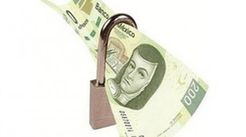 Timeline: El manejo histórico de los recursos públicos