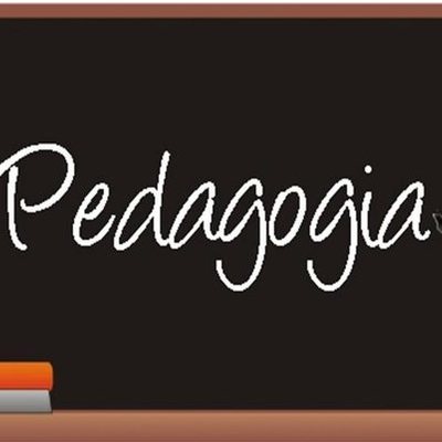 Timeline: Línea de tiempo sobre el concepto de pedagogía y teorías del aprendizaje significativo