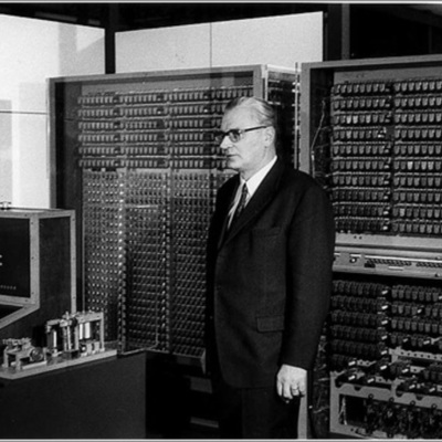 Timeline: MARGA Y MARIA