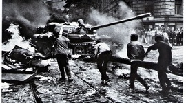 Timeline: LA GUERRA FRÍA