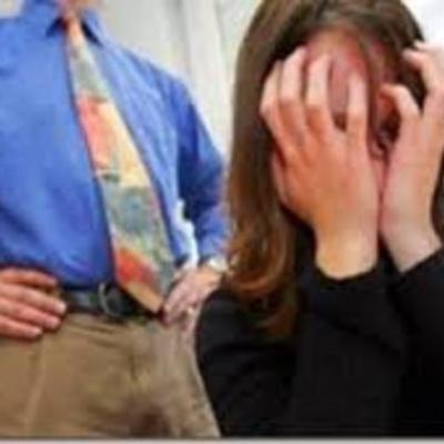 Timeline: acoso dosente - alumno