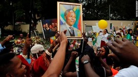 Timeline: Biography of Nelson Mandela; (1918 - 2013)