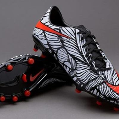 Timeline: Los zapatos de fútbol