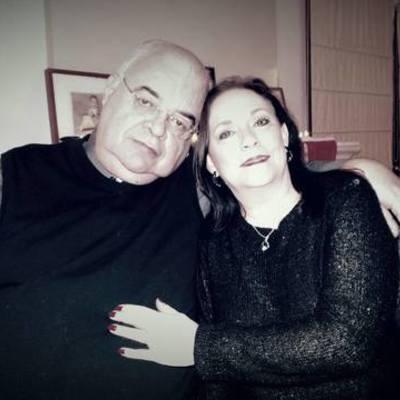 Timeline: Carlos y Nelly