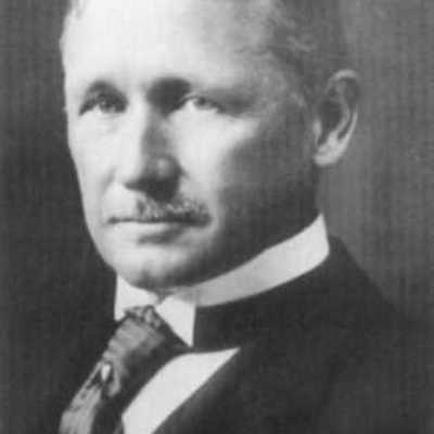 Timeline: Escuelas de Administracion