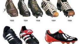 Timeline: EVOLUCION DE LOS ZAPATOS DE FUTBOL