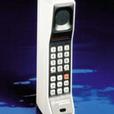 Timeline: Το πρώτο κινητό