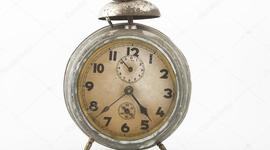 Timeline: Το πρώτο ξυπνητήρι