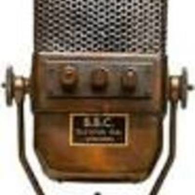 Timeline: Το πρώτο μικρόφωνο