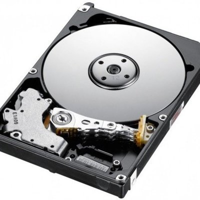 Timeline: EVOLUCION DE LOS DISCOS DUROS