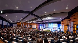 Timeline: Historia de la organización de grupos y convenciones