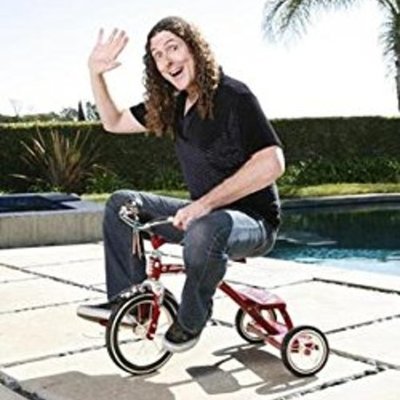 Timeline: Альфред Мэттью "Странный Эл" Янкович - жизнь смеха, аккордеона и бесконечной странности.