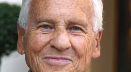 Timeline: Jean d'Ormesson