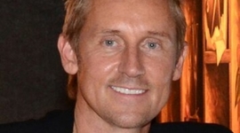 Timeline: Vladimir Kush