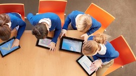 Timeline: تطور التعليم