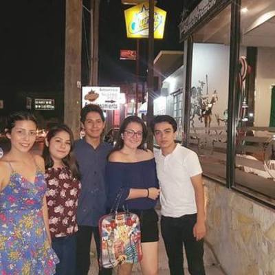 Timeline: Mi vida, logros y fracasos