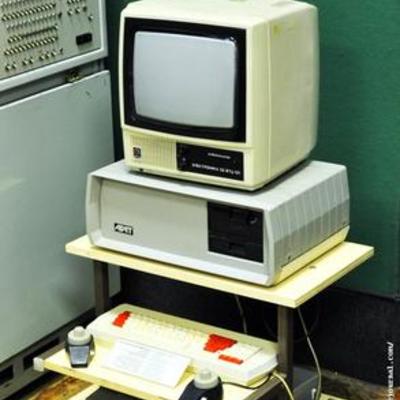 Timeline: Эволюция устройств вычислительной машины