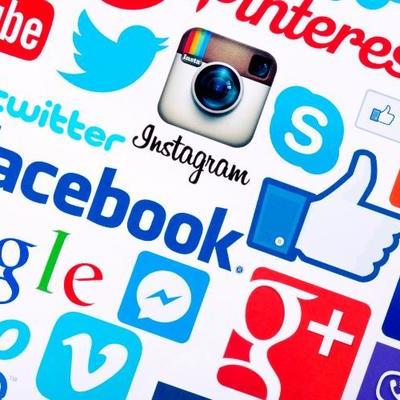 Timeline: Internet,Web & Social Media