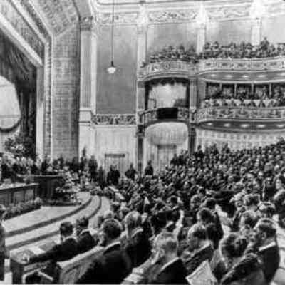 Timeline: "Fragilidad de la Repúblico de Weimar