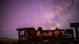 Timeline: "Un Salto en el Pasado con la FÍSICA."