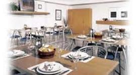 Timeline: 2012: luego del trabajo de reforzamiento estructural y adecuación, para final de año se prevé la apertura formal de la Clínica Santa Rosa.