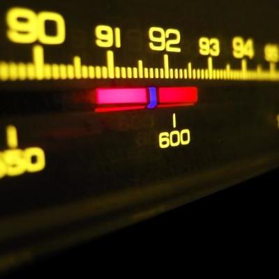 Timeline: DESDE LOS ORIGENES DE LA RADIO HASTA HOY