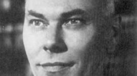 Timeline: Nació en Nueva Jersey (EE.UU), se crió en Indianápolis, donde estudió el Arsenal Technical School, graduándose en 1919. Tras ello estudió en la universidad de Wisconsin, en donde se espcecializó en electrónica.