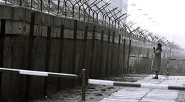 Timeline: Berlin Wall (1961-1989)