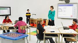 Timeline: Elementos del aula y Pedagogos influyentes