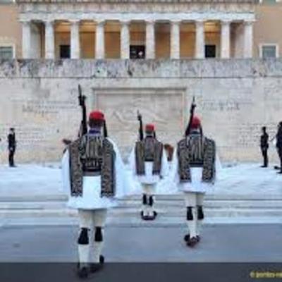 Timeline: Η εξέλιξη των Πολιτευμάτων της Νεότερης Ελλάδας