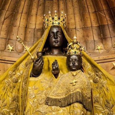 Timeline: VIRGEN NEGRA DE CHARTRES