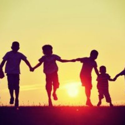 Timeline: HISTORIA DE LA NIÑEZ