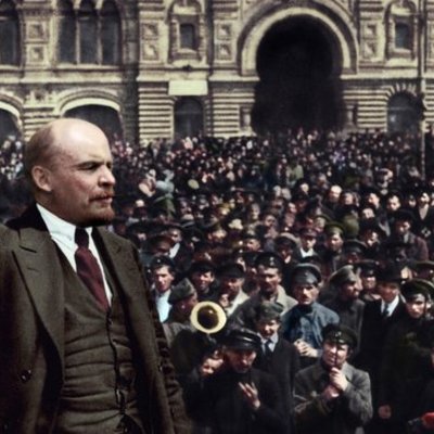 Timeline: Revolução Russa - Ana Luiza Lopes(9) e Giovanna Pittarelli(17)