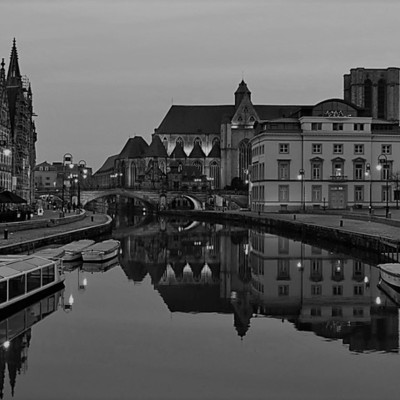 Timeline: Los Paraguas de Gante