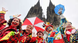 Timeline: Karneval in Koln by Sydney