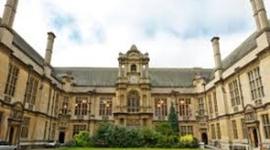 Timeline: Misión universitaria