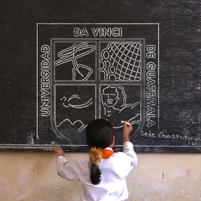 Timeline: DEL YESO AL TOUCH (evolución de la pizarra)