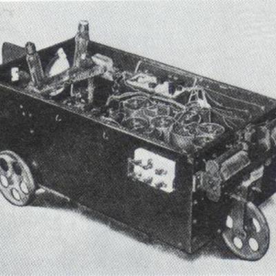 Timeline: Chien électrique