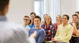 Timeline: Educación a distancia y presencial