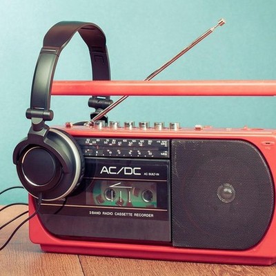 Timeline: La Radio en el mundo, Latinoamérica y Ecuador