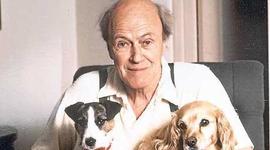 Timeline: Roald Dahl Gonzalo Awruch Lendaro Juan Grimozzi J4D