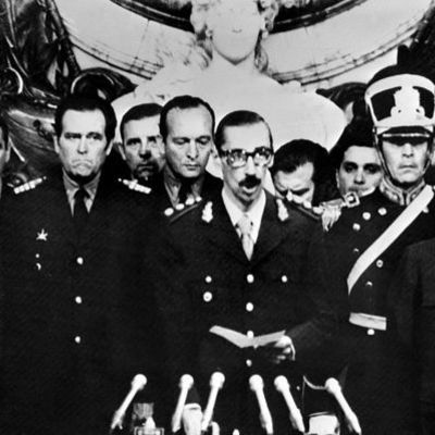 Timeline: Línea de tiempo