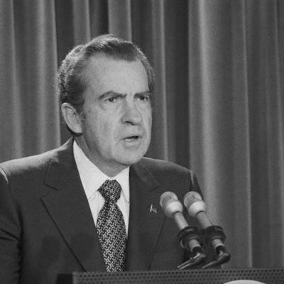 Timeline: Watergate:Presidential Scandal