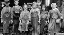 Timeline: ¡Tras los pasos de la infancia y la adolescencia!