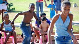 Timeline: ¡Tras los pasos de la infancia y la adolescencia!