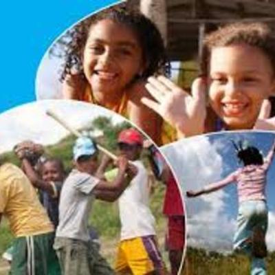 Timeline:  La Infancia y La Adolescencia Desde Los Micro Sistemas